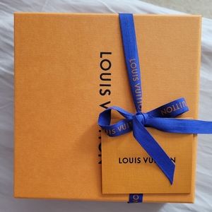 Louis Vuitton belt box
